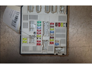   Pojistková skříňka 284B12059R   Renault Megane III 2010