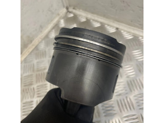  Поршень с шатуном    Jeep Grand Cherokee (WJ) для дизельного двигателя 2.7