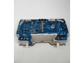 Přístrojová deska Toyota Hiace (H50, H60, H70) 1982 8310095P39, 69160-210