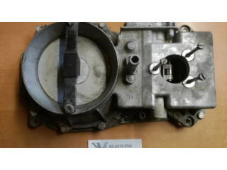 Распределитель топлива 0438121037 Mercedes-Benz SL R107 для бензинового двигателя 5.6