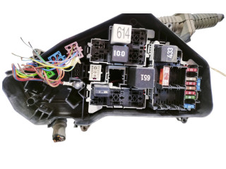 Pojistková skříňka Řídící jednotka BSM 7P0907295B Volkswagen Touareg II 2013