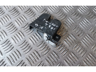 Zámek zadních dveří 2K0827505E Volkswagen Caddy 2007