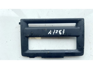 Другая деталь салона