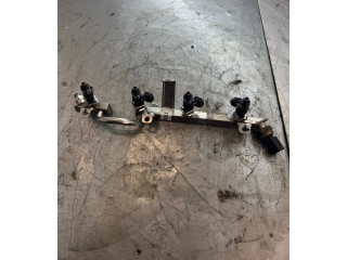 Топливная рампа 03C133317A   Volkswagen PASSAT B6   для двигателя CDG