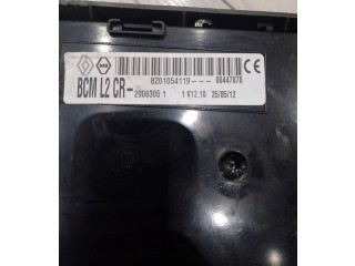 Блок комфорта 8201054119 Renault Clio III