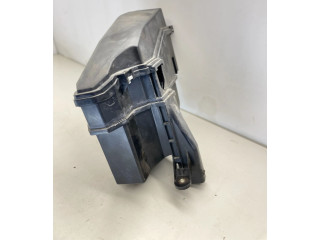 Pojistková skříňka 715496903w Lexus GS 250 350 300H 450H 2014