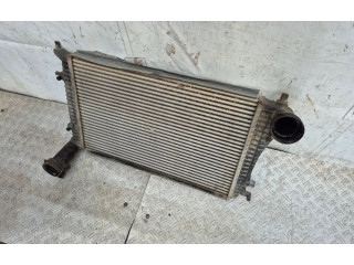 Интеркулер 1K0145803F Volkswagen Caddy