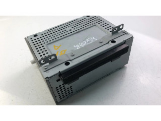 Радио/ проигрыватель CD/DVD / навигация