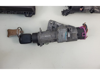 Блок управления двигателя 047906033J, 6Q2937049C   Skoda Fabia Mk1 (6Y)