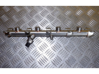 Vstřikovací lišta 0P2133315A Audi A8 S8 D5