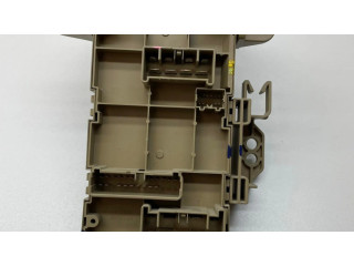 Блок предохранителей 82201FJ211, 805134   Subaru Forester SJ    