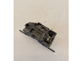 Блок предохранителей  8253T01, UR56   Ford Ranger    