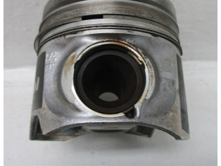 Píst Audi A8 S8 D4 4H