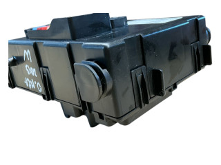 Блок предохранителей 13410470, 28336249 Opel Meriva B