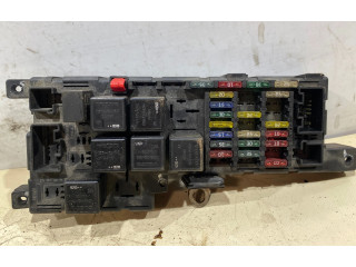 Блок предохранителей  30728008, 518828108   Volvo V70    