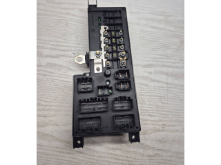 Блок предохранителей 8678449, 518829007   Volvo V70    