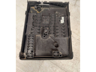   Pojistková skříňka 1K0937125D   Volkswagen Caddy 2012