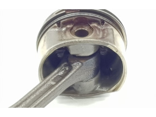  Поршень с шатуном D4F732 7701478732, 7701478732  Dacia Sandero  