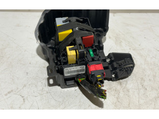 Блок предохранителей 9806192580   Peugeot 2008 I    