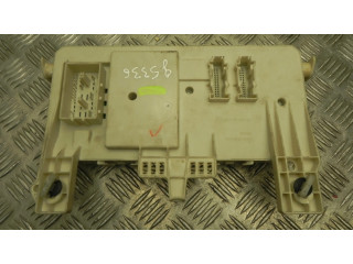 Блок предохранителей 519080097 Mazda 3 I