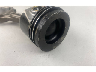 Поршень с шатуном    04LA, 04LADE   Volkswagen Golf VII