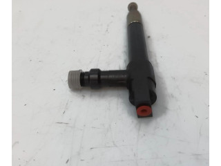 Форсунка 696011T    Mazda 323 F   