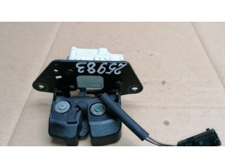 Замок задней крышки