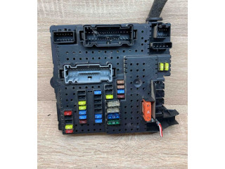 Блок предохранителей 30728512, 28017881 Volvo XC90