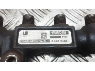 Топливная рампа 9654592680 Citroen C4 I 1.6