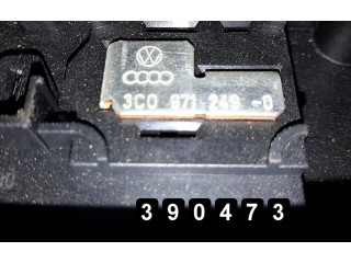 Блок предохранителей Volkswagen Golf Plus