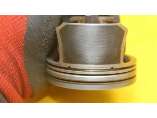  Поршень с шатуном  76L84  Skoda Octavia Mk2 (1Z)  