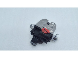 Замок задней крышки