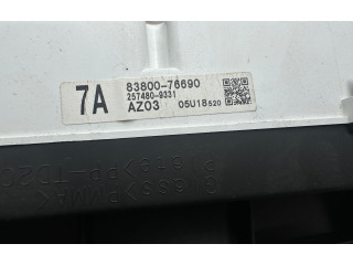 Přístrojová deska Lexus CT 200H 2017 8380076690, 2574809331