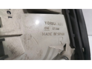 Задний фонарь правый сзади 45300    Opel Omega B1   1994-1999 года