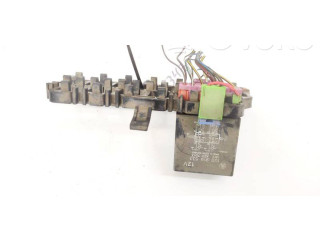 Блок предохранителей 8D0937503E Skoda Octavia Mk1 (1U)