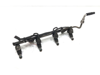 Топливная рампа    Nissan X-Trail T30  