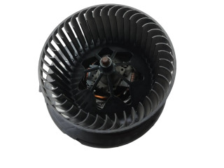 Блок предохранителей  3C1820015Q, CZ0160600868   Volkswagen PASSAT B7    