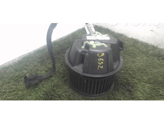 Вентилятор печки    272106020R   Dacia Sandero