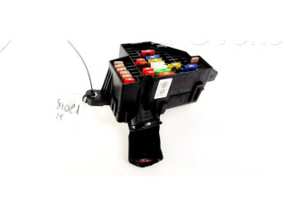 Блок предохранителей Skoda Octavia Mk2 (1Z)