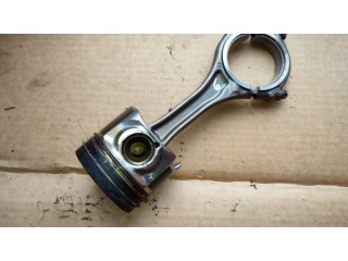 Píst 83L82   Audi A6 S6 C6 4F  pro naftový motor 3.0  