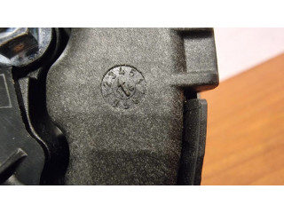 Подушка безопасности водителя GX73043B13, 058901000623 Jaguar XF