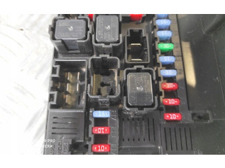 Pojistková skříňka 284B7JD02A Nissan Qashqai 2009