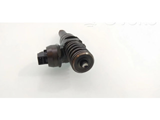 Форсунка 038130073AG    Volkswagen Jetta V   