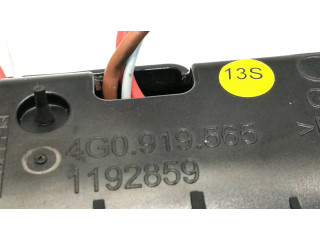 12 V гнездо (сзади)