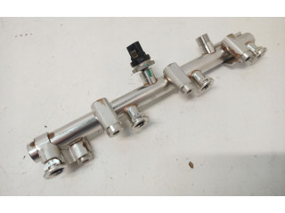 Vstřikovací lišta 166382312R   Renault Captur     