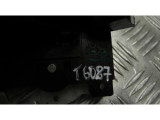 Zámek zadních dveří 2S4AA26412CB, T6087   Ford Mondeo Mk III 2004