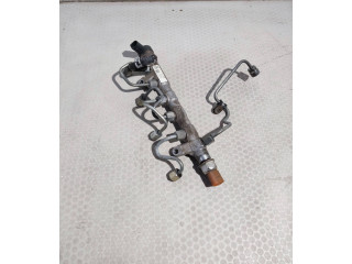 Vstřikovací lišta 03L130089J, 057130764AB Volkswagen Tiguan