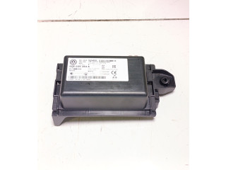 Блок управления 5QE035284A Volkswagen Golf VII