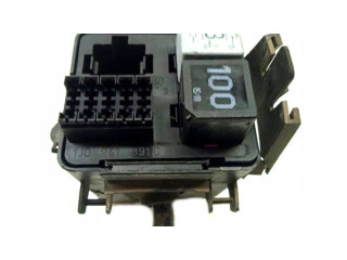 Блок предохранителей  1J0941391C   Audi A3 S3 8L    