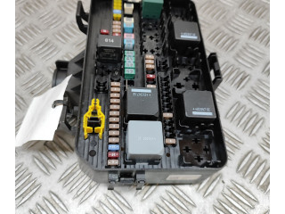 Блок предохранителей 32212356   Polestar 2    